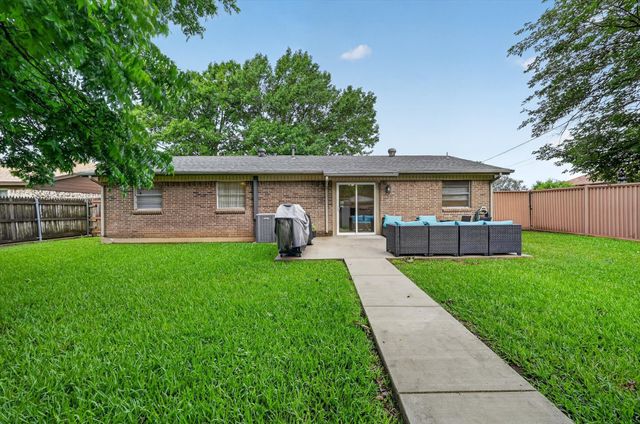 449 Irene Street, Burleson, TX 76028
