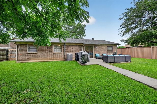 449 Irene Street, Burleson, TX 76028