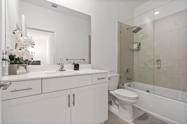 21018 NE 8th Avenue 21018, Miami, FL 33179