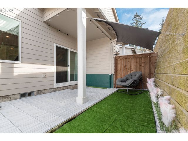 2401 S BROOKSIDE Pl, Ridgefield, WA 98642