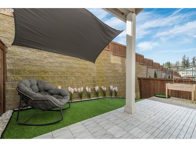2401 S BROOKSIDE Pl, Ridgefield, WA 98642