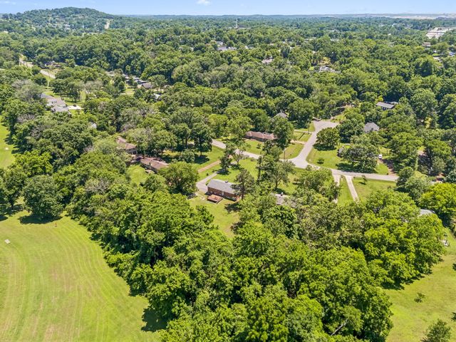 2632 Windemere Dr, Nashville, TN 37214