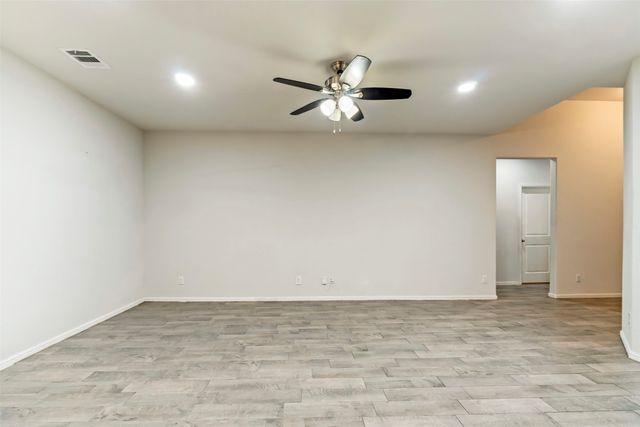 9717 Snowbell Lane, Fort Worth, TX 76036