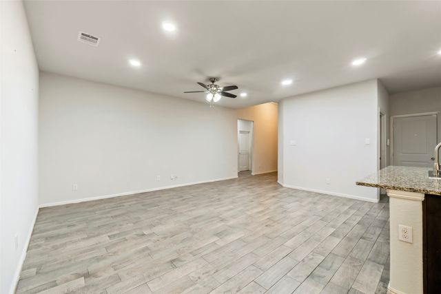 9717 Snowbell Lane, Fort Worth, TX 76036