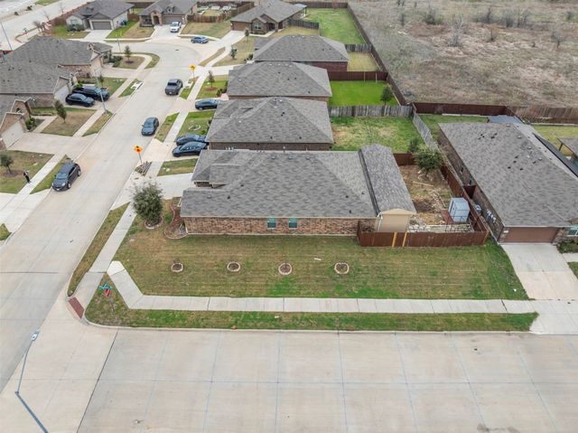 9717 Snowbell Lane, Fort Worth, TX 76036