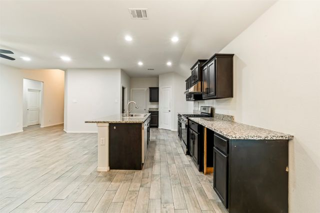 9717 Snowbell Lane, Fort Worth, TX 76036