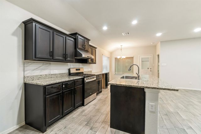 9717 Snowbell Lane, Fort Worth, TX 76036