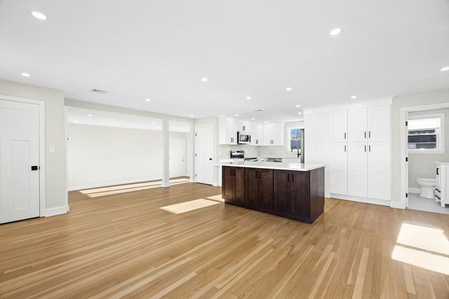 27 Quimby Ave 1, Woburn, MA 01801