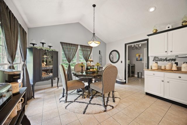 398 Carriage Lane, Jamestown, KY 42629