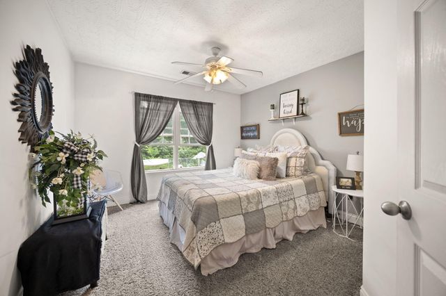 398 Carriage Lane, Jamestown, KY 42629