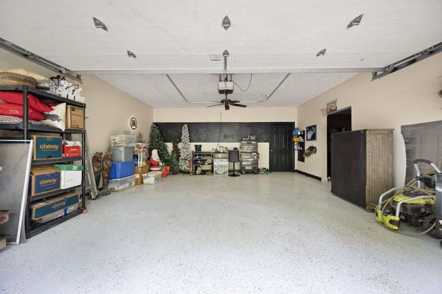 398 Carriage Lane, Jamestown, KY 42629