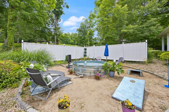 398 Carriage Lane, Jamestown, KY 42629