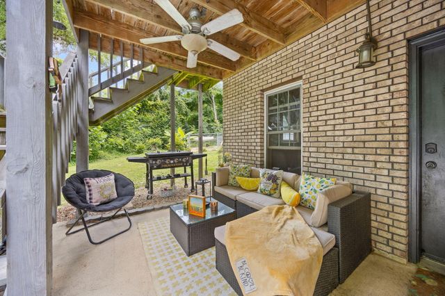 398 Carriage Lane, Jamestown, KY 42629
