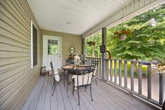 398 Carriage Lane, Jamestown, KY 42629