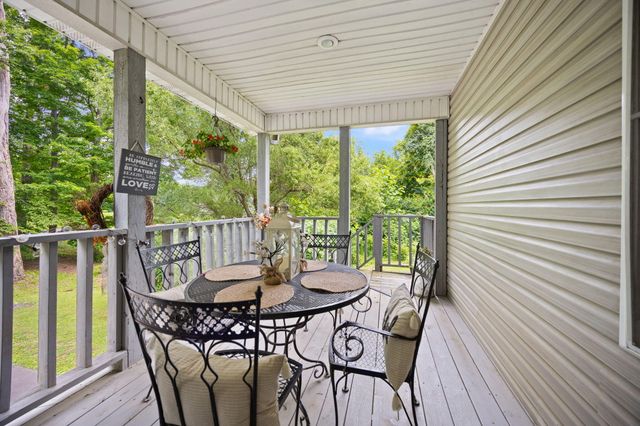 398 Carriage Lane, Jamestown, KY 42629