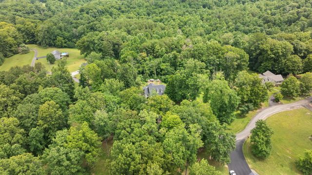 398 Carriage Lane, Jamestown, KY 42629