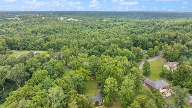 398 Carriage Lane, Jamestown, KY 42629