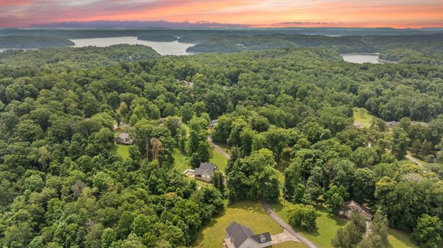 398 Carriage Lane, Jamestown, KY 42629