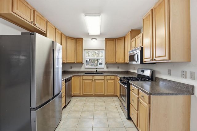 8546 NW 37TH TERRACE, Gainesville, FL 32653