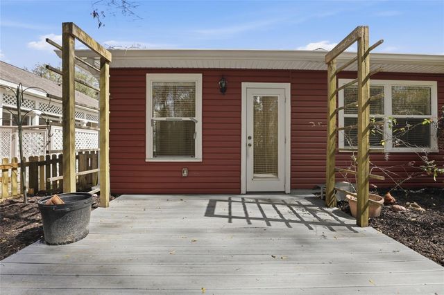 8546 NW 37TH TERRACE, Gainesville, FL 32653