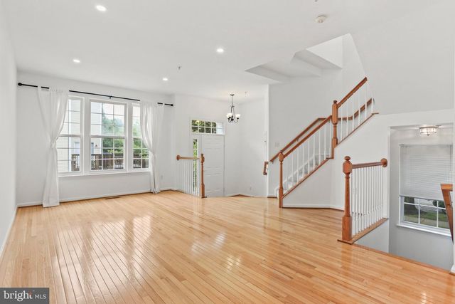 20 CASTLE GARDEN CT, Olney, MD 20832