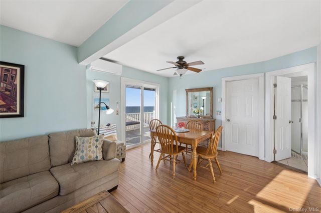 6 Soundview Drive North deck, Montauk, NY 11954