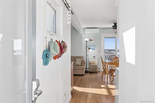 6 Soundview Drive North deck, Montauk, NY 11954