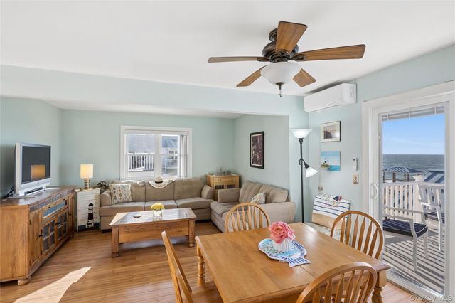 6 Soundview Drive North deck, Montauk, NY 11954