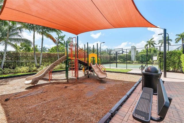 20914 NW 1st Dr, Pembroke Pines, FL 33029
