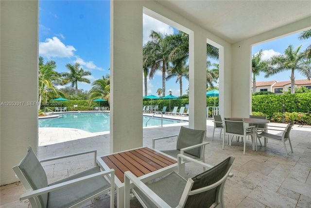 20914 NW 1st Dr, Pembroke Pines, FL 33029