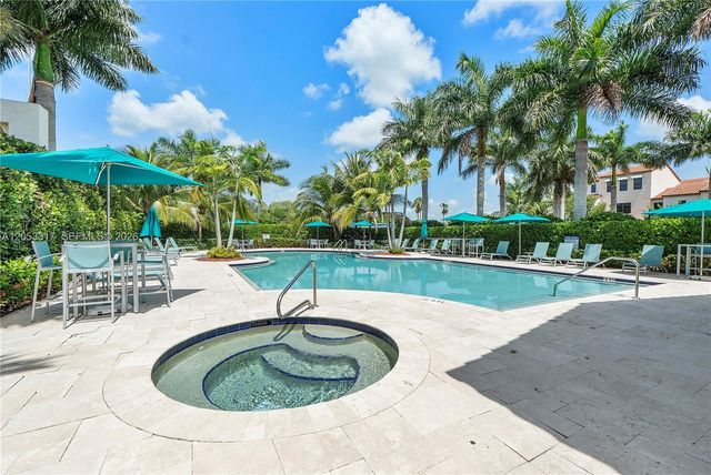 20914 NW 1st Dr, Pembroke Pines, FL 33029