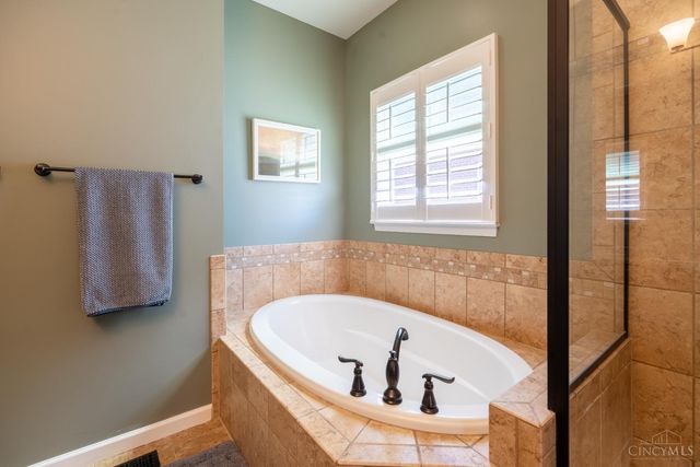 5267 Venetian Way, Hamilton Twp, OH 45152