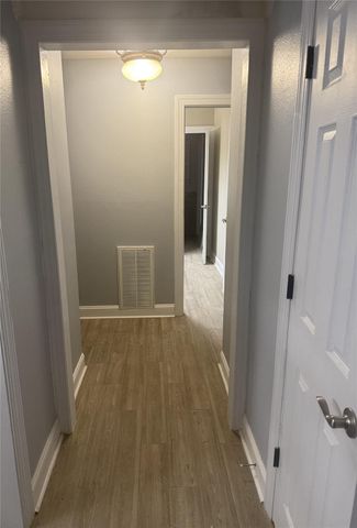 10927 Arendale Street, Houston, TX 77075