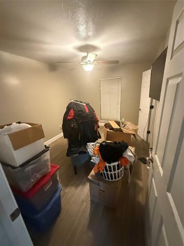 10927 Arendale Street, Houston, TX 77075