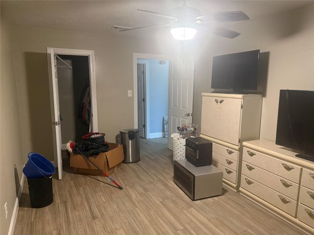 10927 Arendale Street, Houston, TX 77075