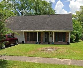 10927 Arendale Street, Houston, TX 77075