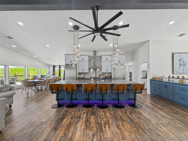 17884 W Running Springs Road, Park Hill, OK 74451