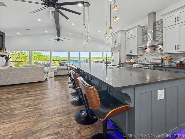 17884 W Running Springs Road, Park Hill, OK 74451