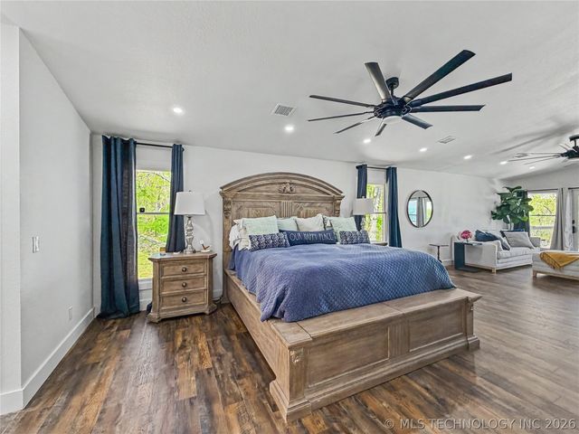 17884 W Running Springs Road, Park Hill, OK 74451