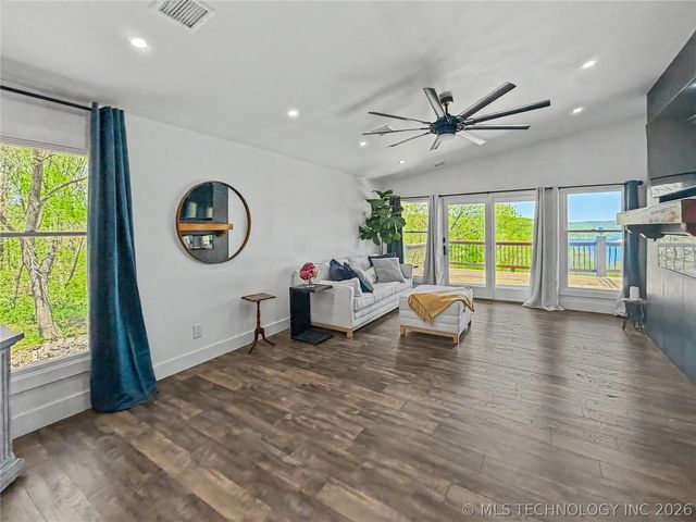 17884 W Running Springs Road, Park Hill, OK 74451