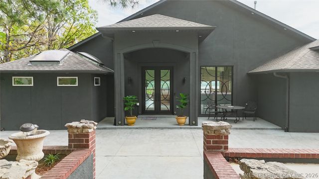 17884 W Running Springs Road, Park Hill, OK 74451