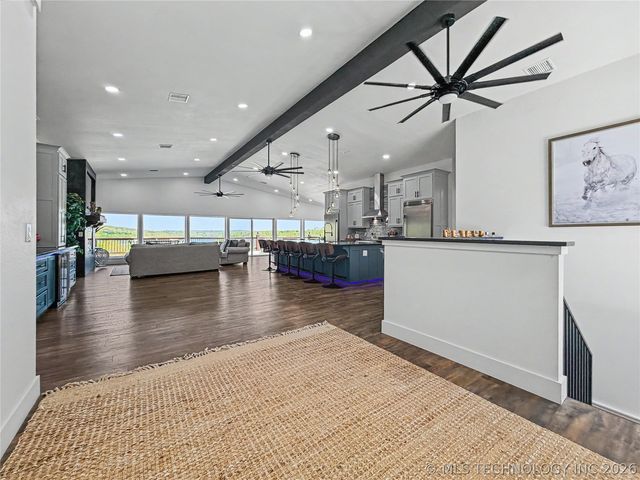 17884 W Running Springs Road, Park Hill, OK 74451