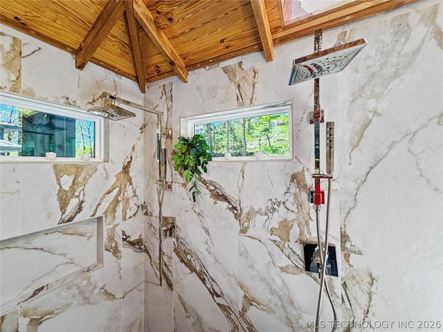 17884 W Running Springs Road, Park Hill, OK 74451