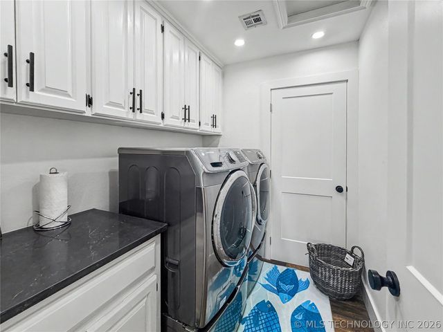 17884 W Running Springs Road, Park Hill, OK 74451