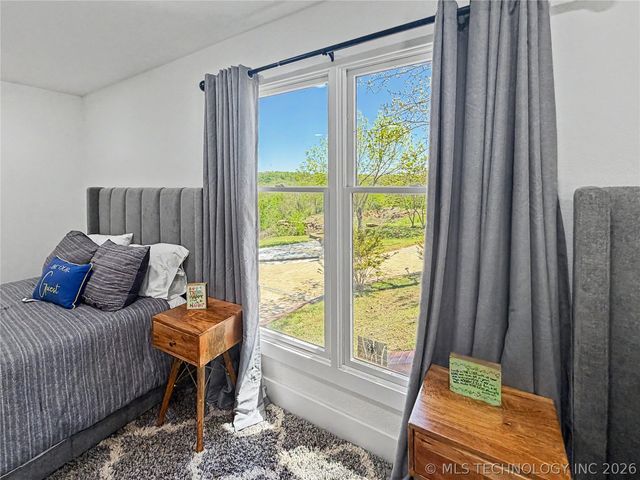 17884 W Running Springs Road, Park Hill, OK 74451
