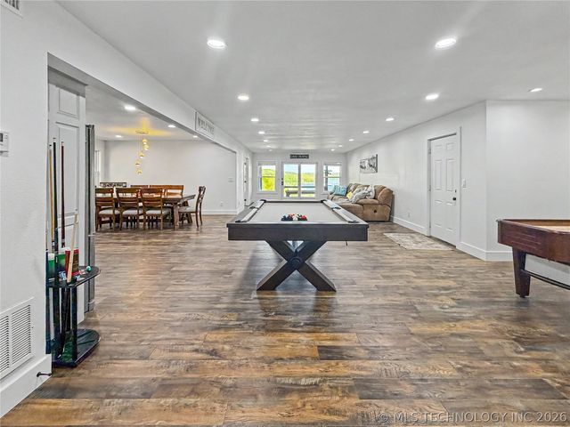 17884 W Running Springs Road, Park Hill, OK 74451