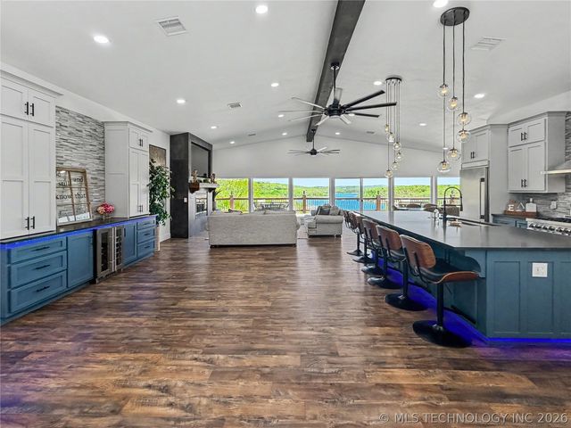17884 W Running Springs Road, Park Hill, OK 74451