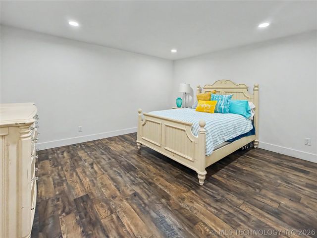 17884 W Running Springs Road, Park Hill, OK 74451