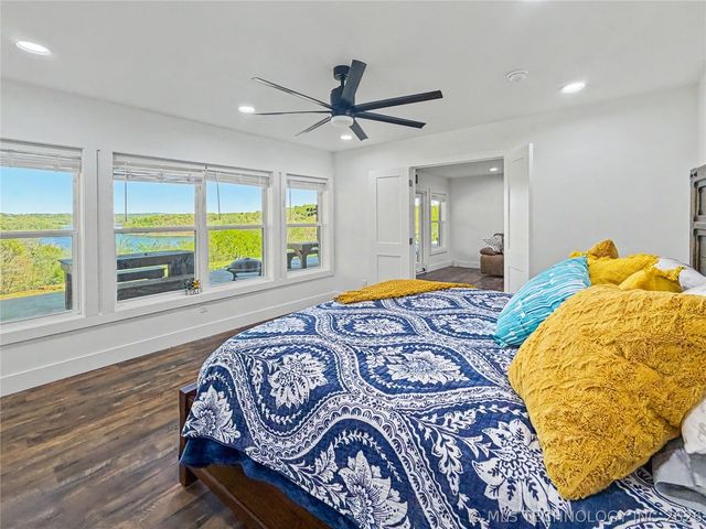 17884 W Running Springs Road, Park Hill, OK 74451