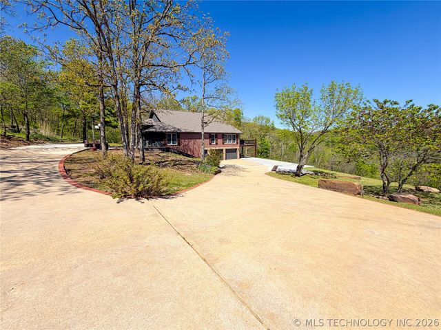17884 W Running Springs Road, Park Hill, OK 74451
